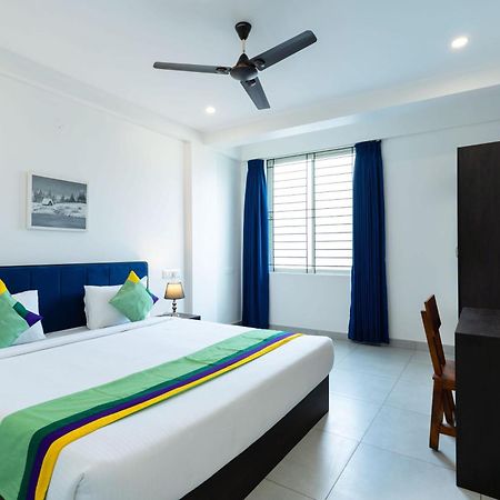 Treebo The Grand Skyla, Malleshwaram Bangalore Exterior photo